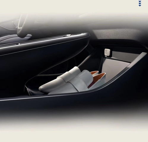 內外煥新 全新一代別克君越官圖與配置發布，二手車市場或迎新機遇